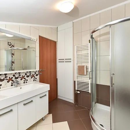Luxury Sandra Apartment